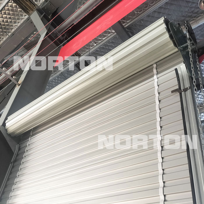 रोल अप डोअर्ससाठी इन्स्टॉलेशन गाइड: तुम्ही या तपशीलांकडे लक्ष दिले आहे का?